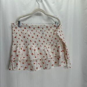 H&M white Mini Skirt with rose Print